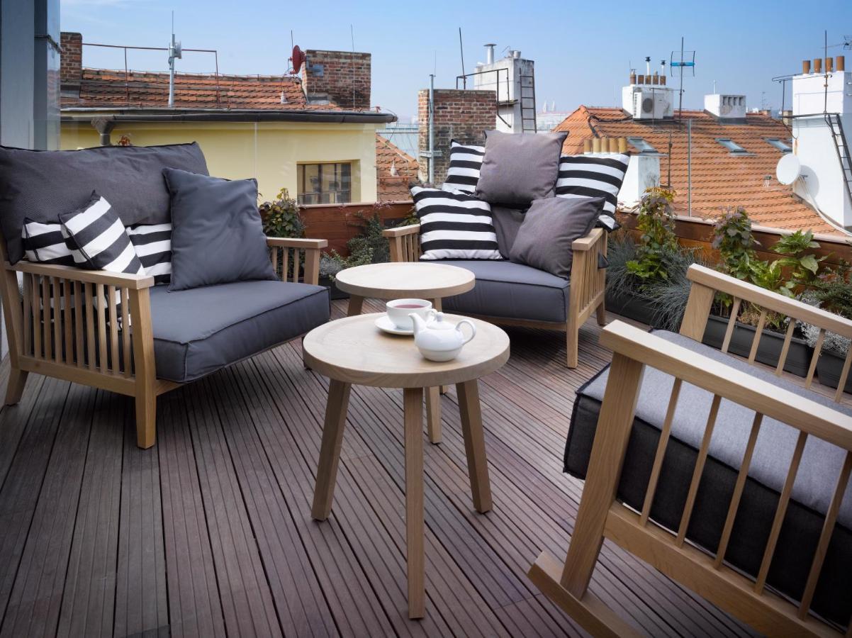 Old Town Square Residence By Emblem Prag Exterior foto