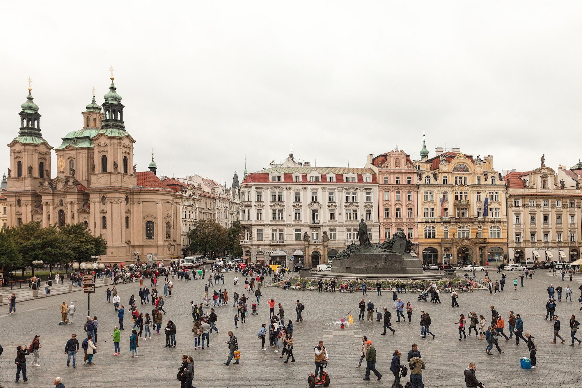 Old Town Square Residence By Emblem Prag Exterior foto
