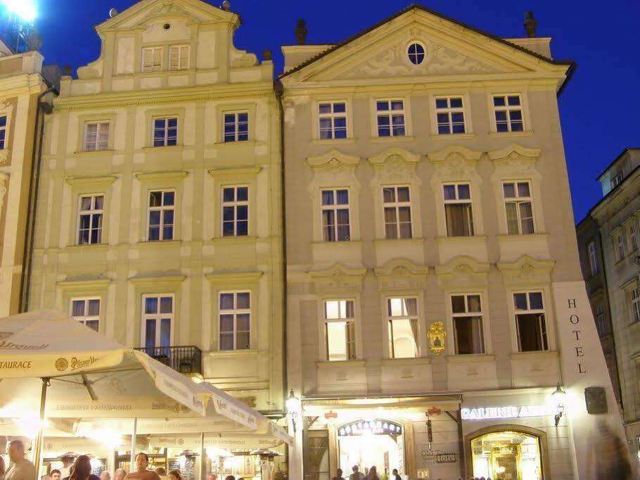 Old Town Square Residence By Emblem Prag Exterior foto